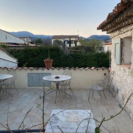 דירות לה קול-סור-לופ Agreable Chambre D'Hotes Avec Vue Sur Les Collines מראה חיצוני תמונה
