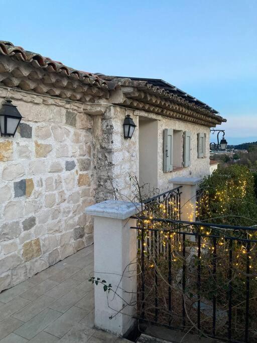 דירות לה קול-סור-לופ Agreable Chambre D'Hotes Avec Vue Sur Les Collines מראה חיצוני תמונה